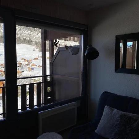 Renove 4 Pers - Acces Direct Aux Pistes شقة *